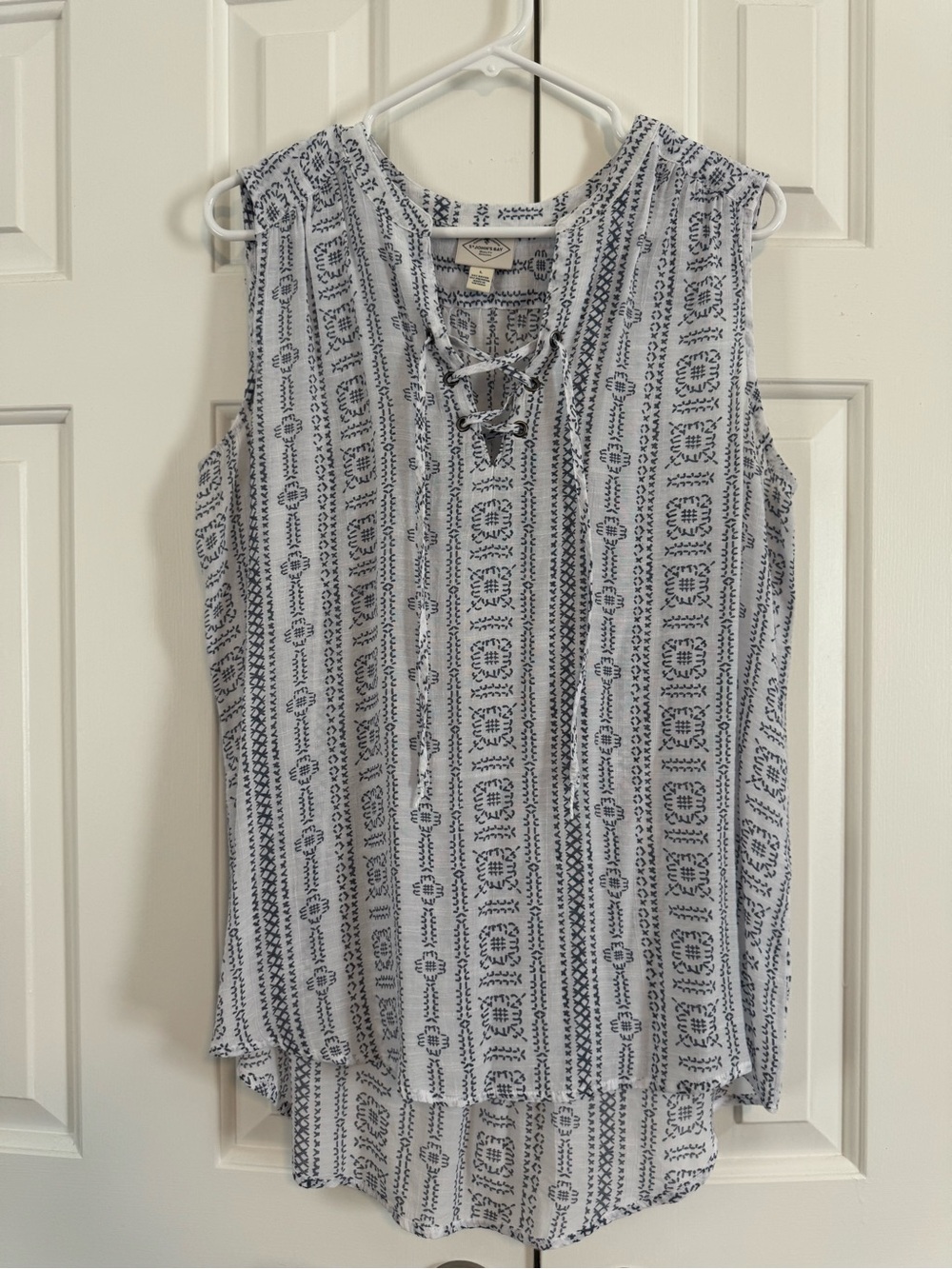 St. John's Bay White and Blue Lace-Up Sleeveless Tank
